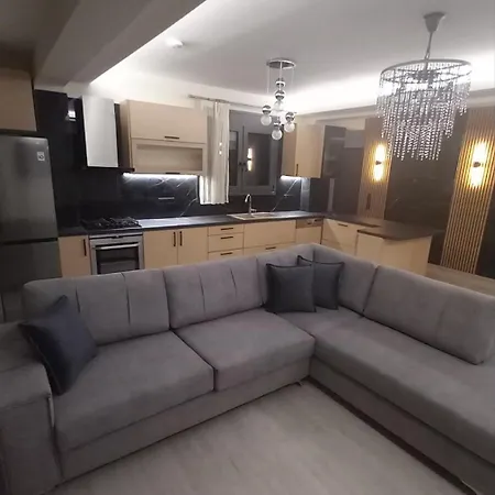 Apartament Elegant Vibes - - 3bd Tríkala